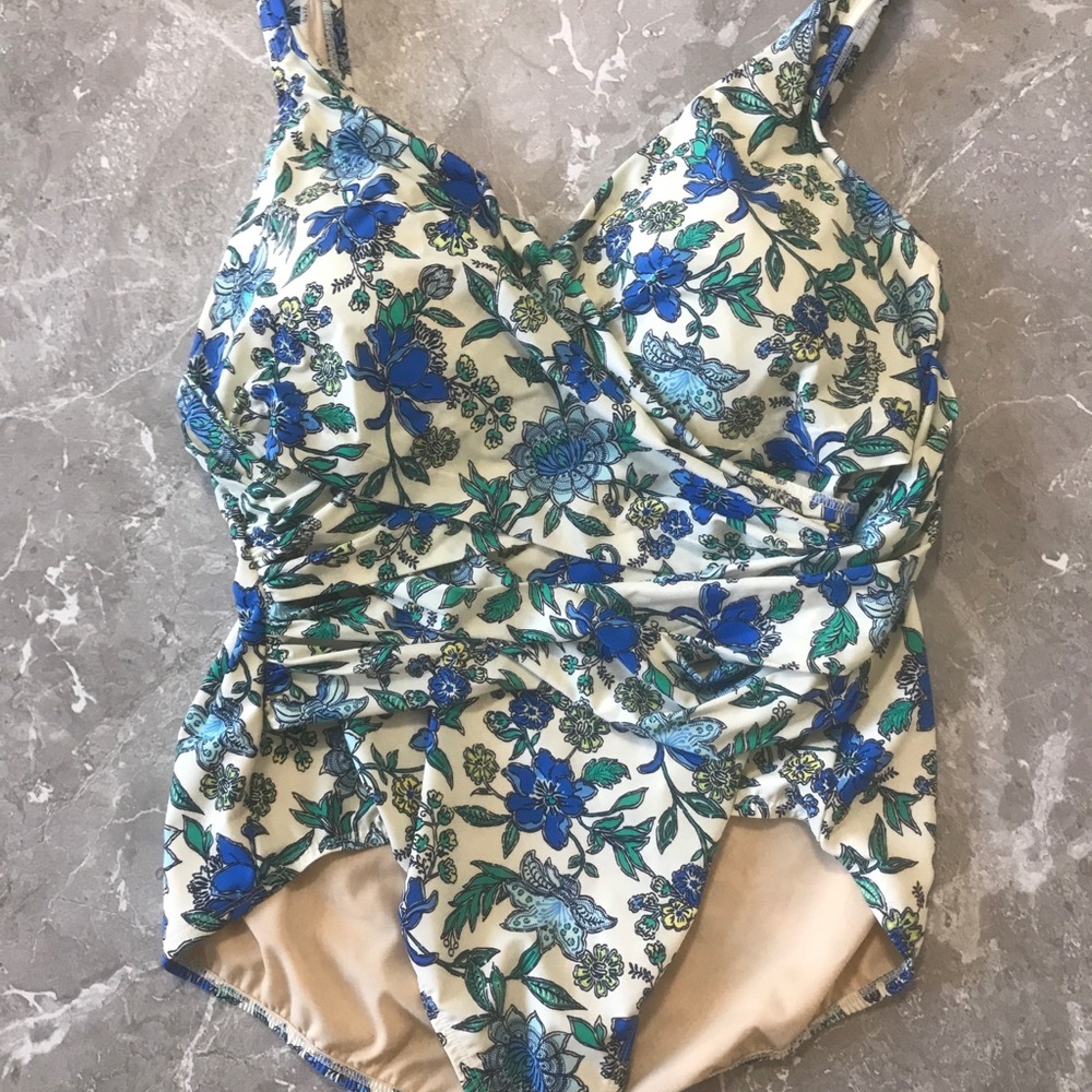 Lands' End Blue and Cream One-Piece Swimsuit with Ruching